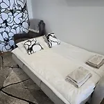 Homeaurora! 4br Family House - Sauna - Forest View * Rovaniemi