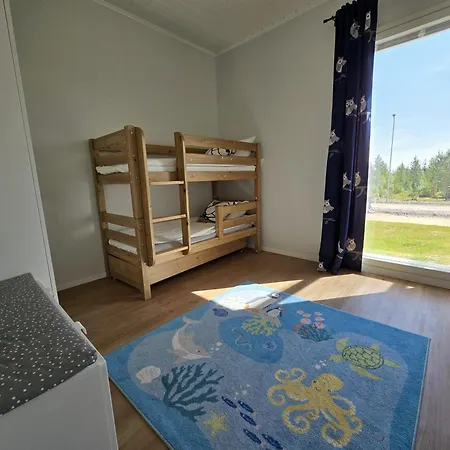 Villa Homeaurora! 4br Family House - Sauna - Forest View *