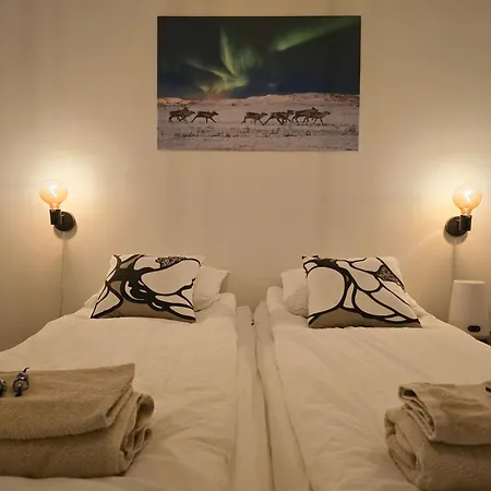 Homeaurora! 4br Family House - Sauna - Forest View * Rovaniemi